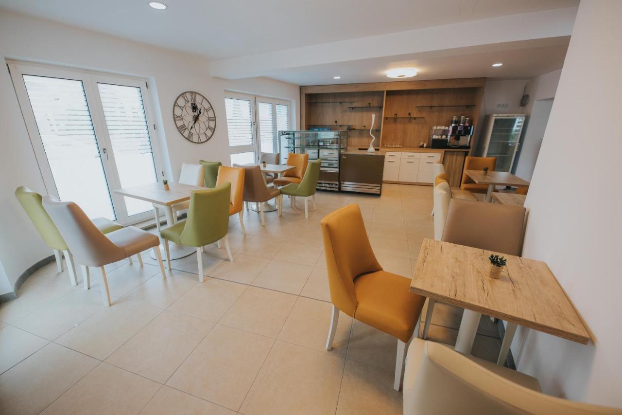 Endlich Zuhause Hotell Sibiu Exteriör bild