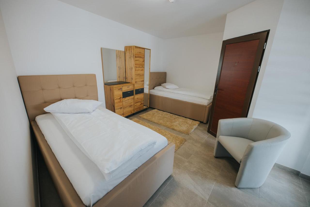 Endlich Zuhause Hotell Sibiu Exteriör bild
