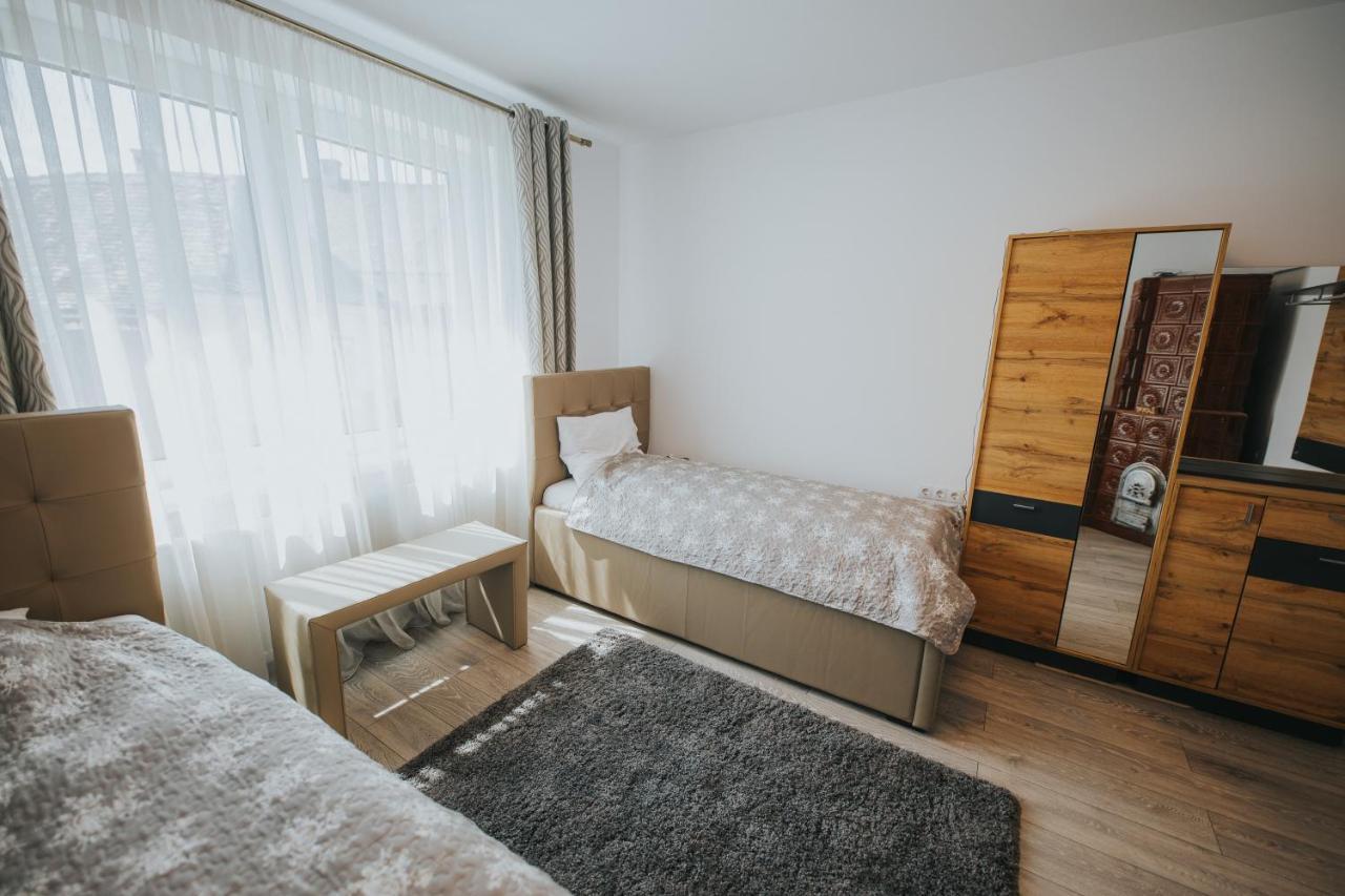 Endlich Zuhause Hotell Sibiu Exteriör bild